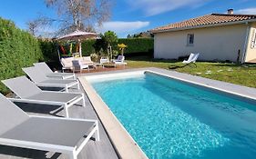 Ares, Villa Mapouchet, Piscine